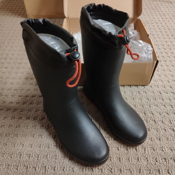 NWOT Rain boots size 9 - Picture 1 of 3